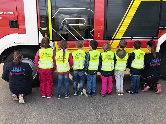 Löschzwerge_hinten.jpg