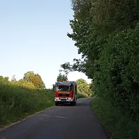 2022-06-20_einsatz_baum_auf_fahrbahn_01.jpg