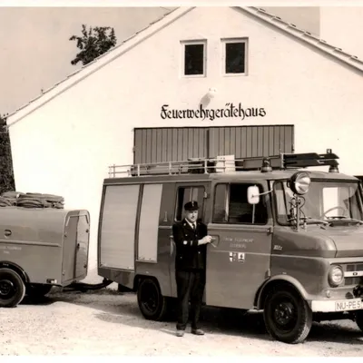 opel-blitz_lf_8_1972_und_tsa_thal_1958.jpg