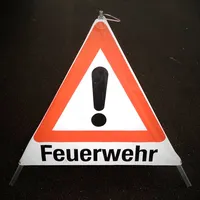 feuerwehr_warndreieck_1.jpg